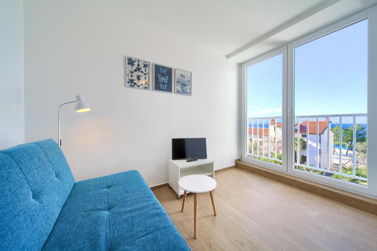 Apartments Meri Нивице Екстериор снимка